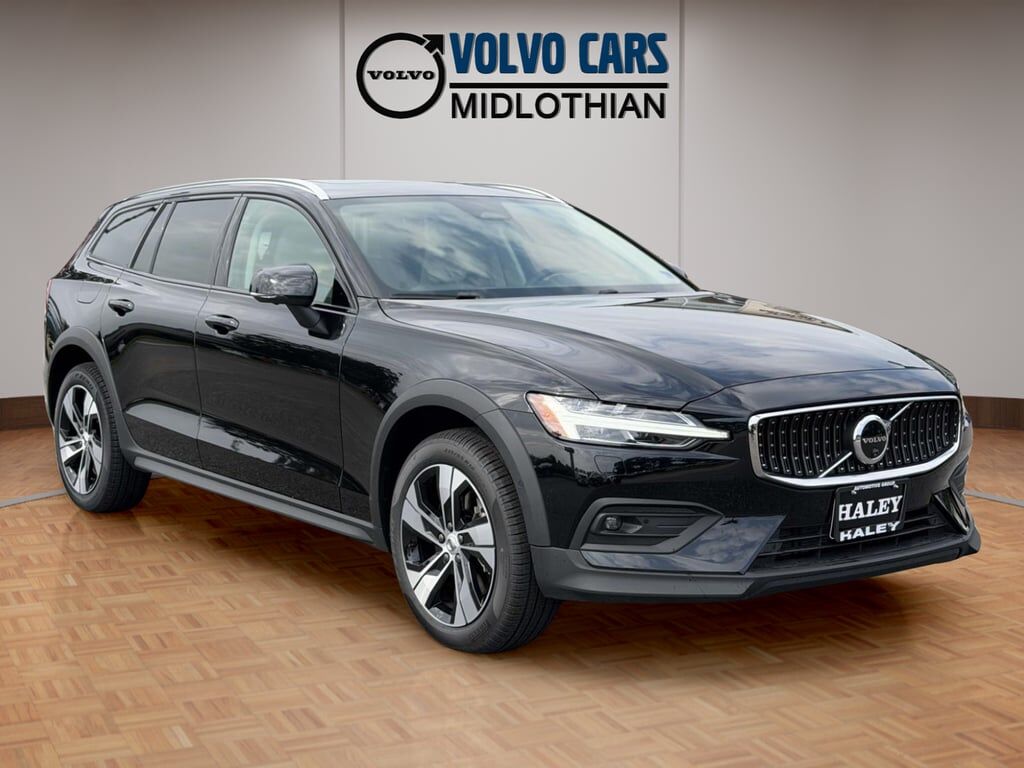 2026 VOLVO V60CC
