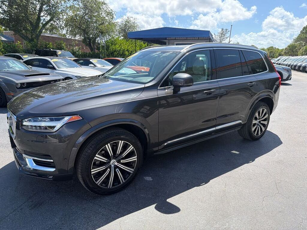 2023 VOLVO XC90