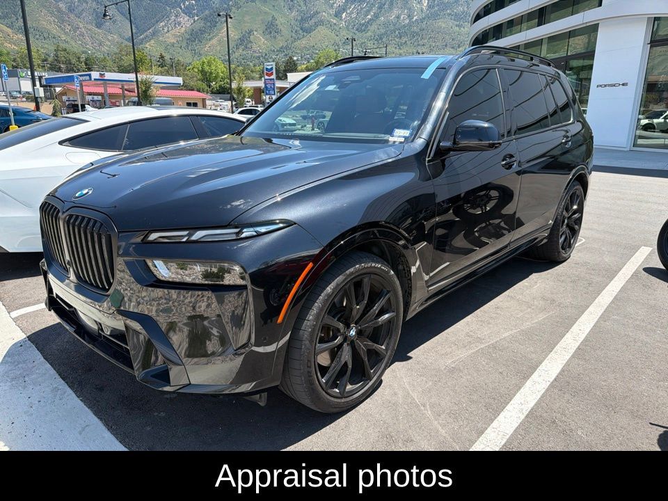2023 BMW X7