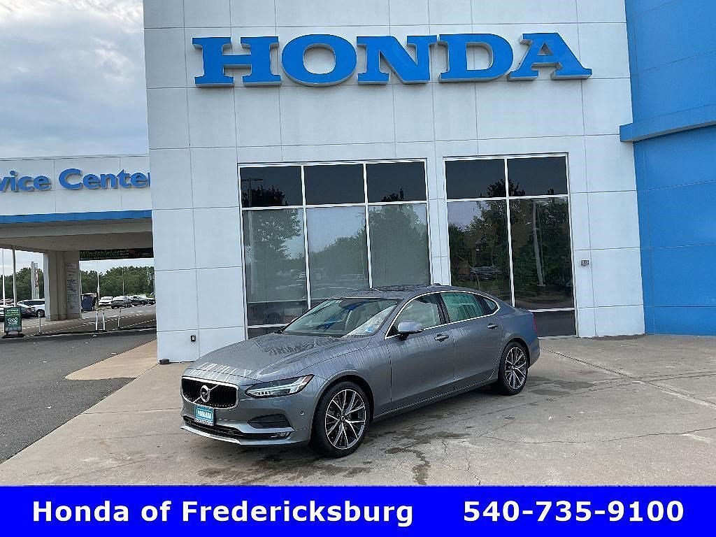 2018 VOLVO S90