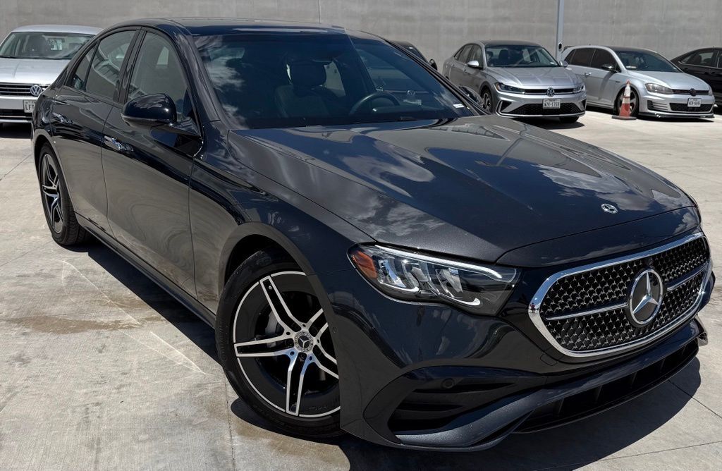 2026 MERCEDES-BENZ E-Class