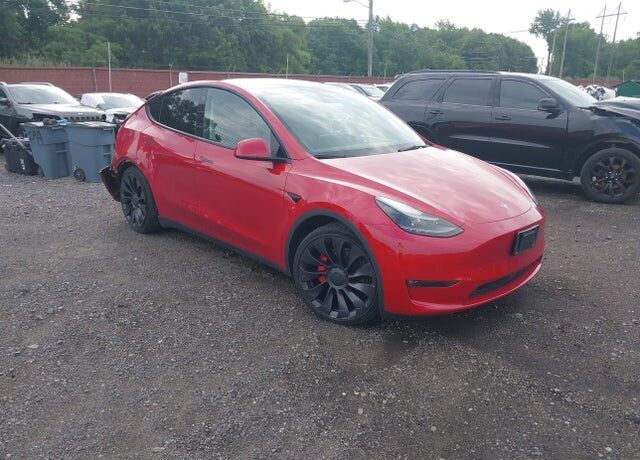 2023 TESLA Model Y