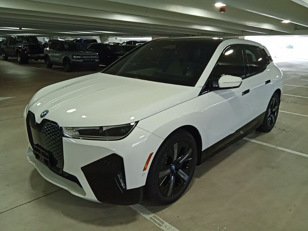 2025 BMW ix