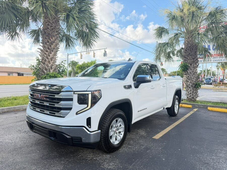 2023 GMC Sierra