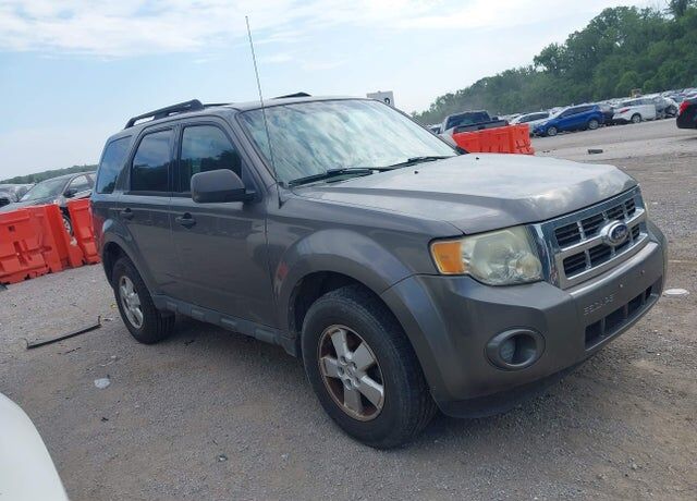 2010 FORD Escape