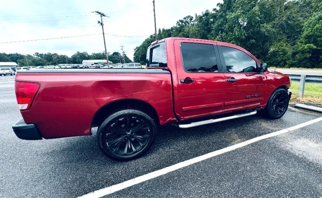 2005 NISSAN Titan