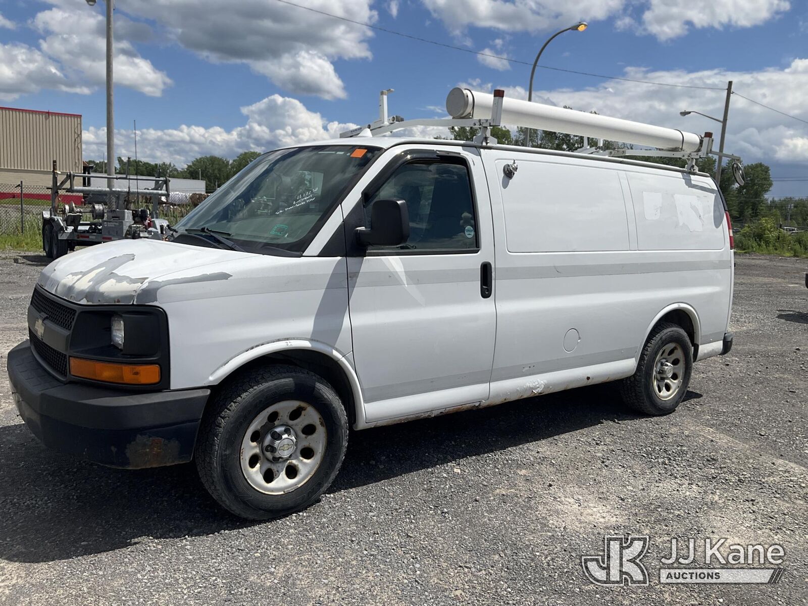 2011 CHEVROLET Express
