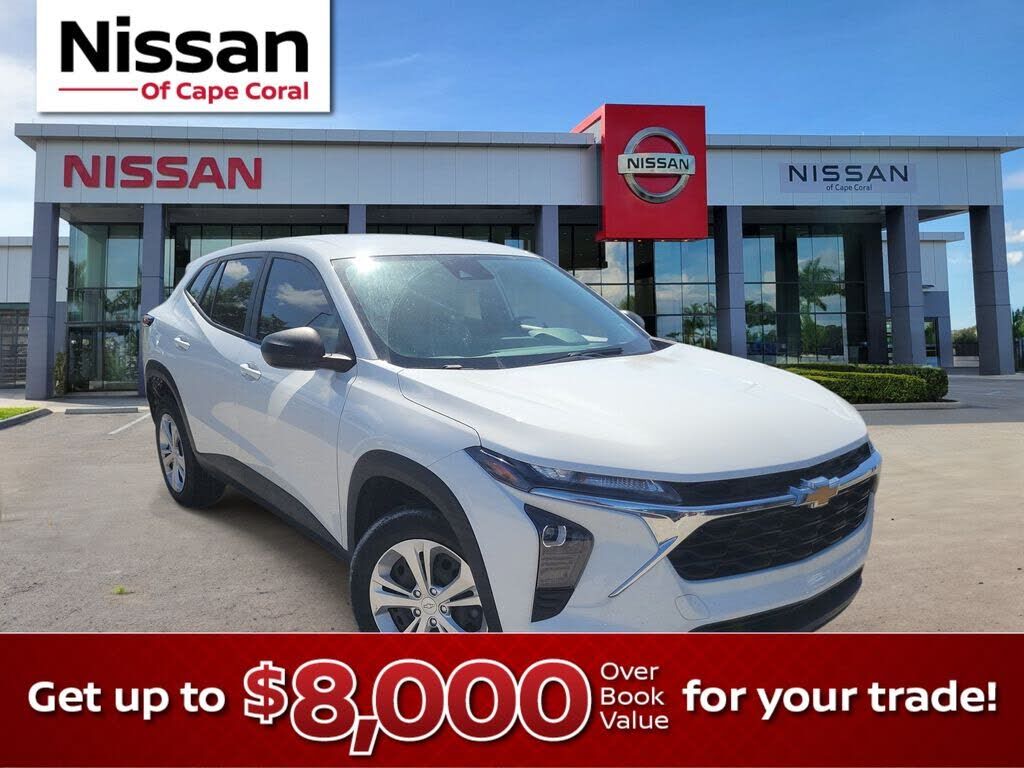 2024 CHEVROLET Trax