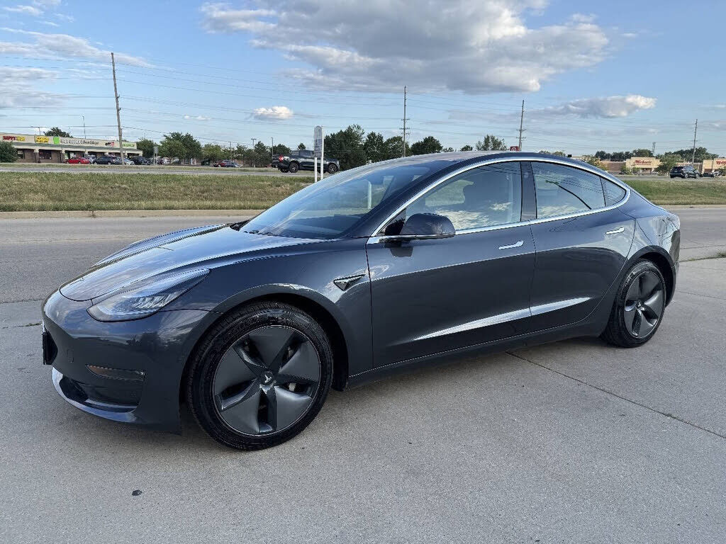 2018 TESLA Model 3
