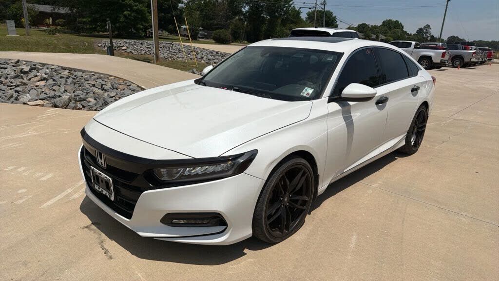 2018 HONDA Accord