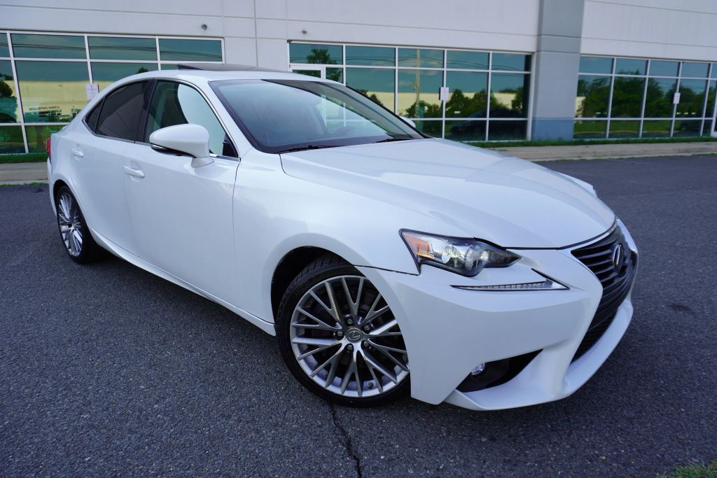 2016 LEXUS IS