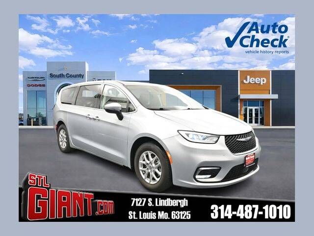 2023 CHRYSLER Pacifica