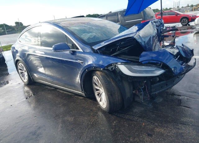 2018 TESLA Model X