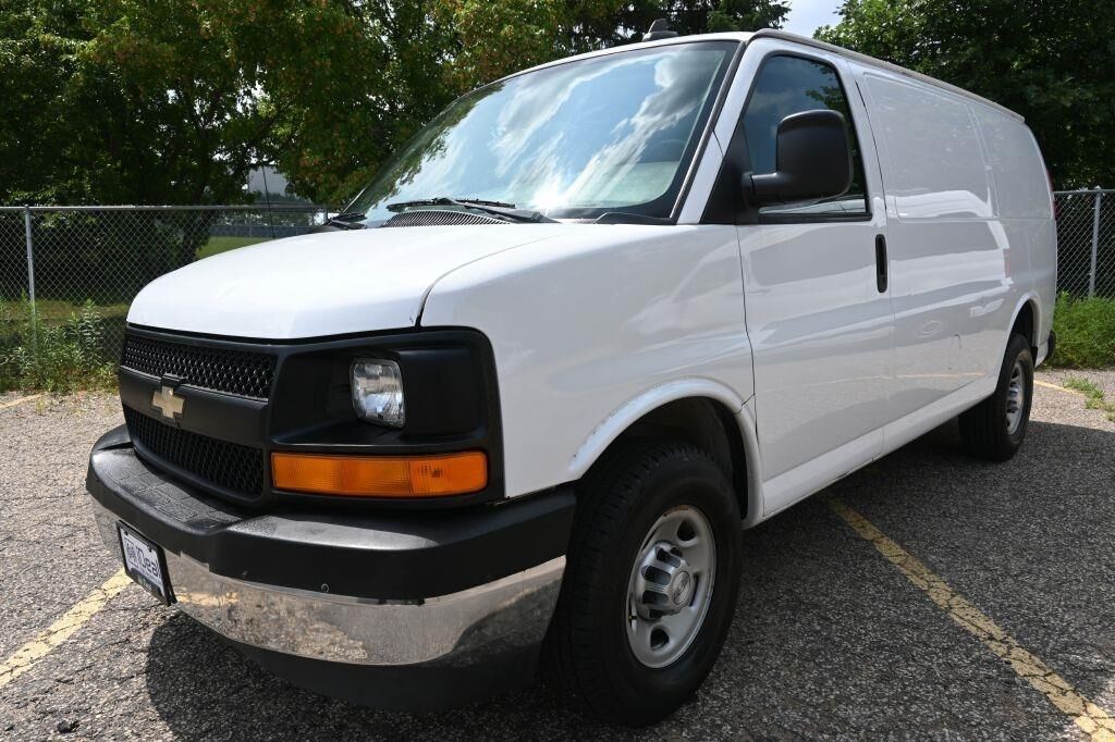 2017 CHEVROLET Express