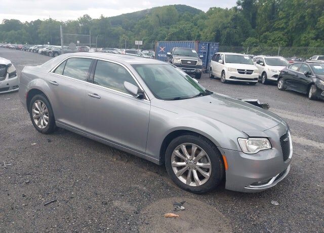 2016 CHRYSLER 300