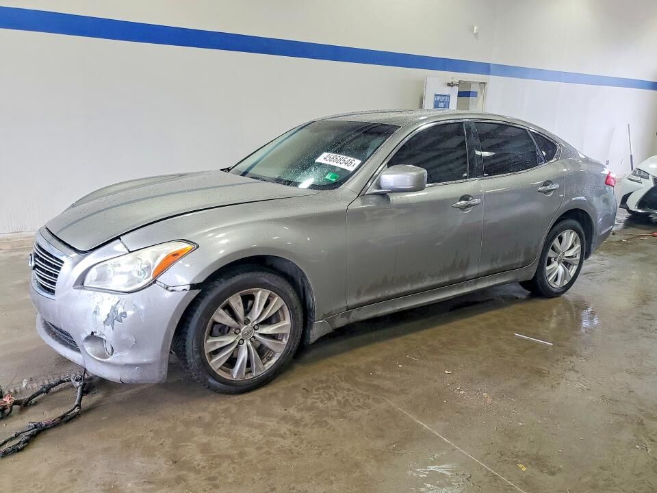 2011 INFINITI M37