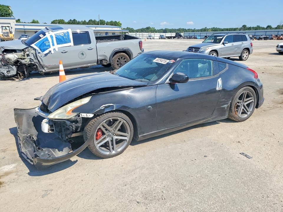 2009 NISSAN 370Z
