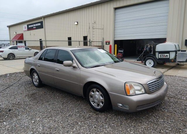 2002 CADILLAC Deville
