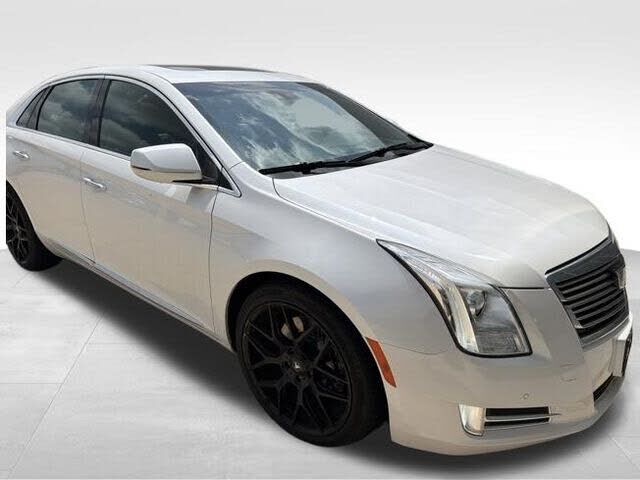 2017 CADILLAC XTS