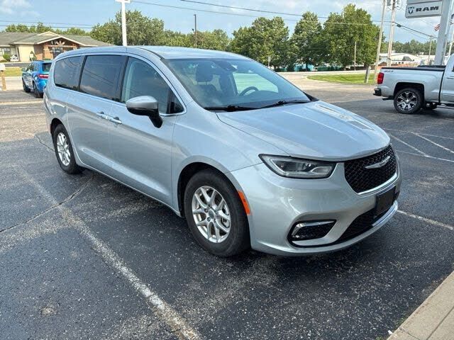 2023 CHRYSLER Pacifica