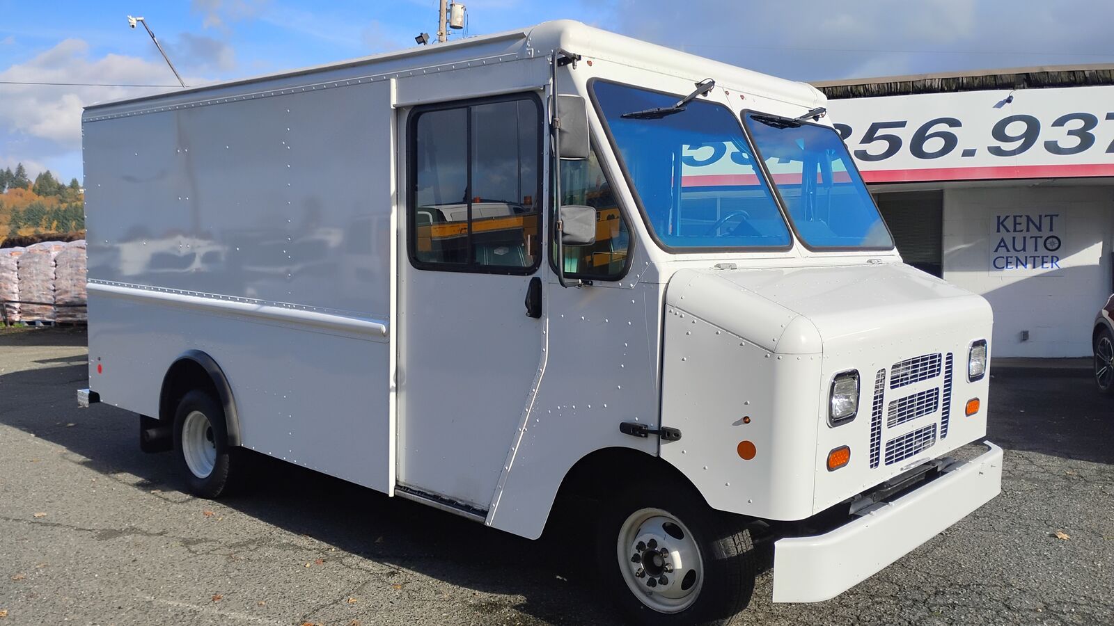 Ford E-350