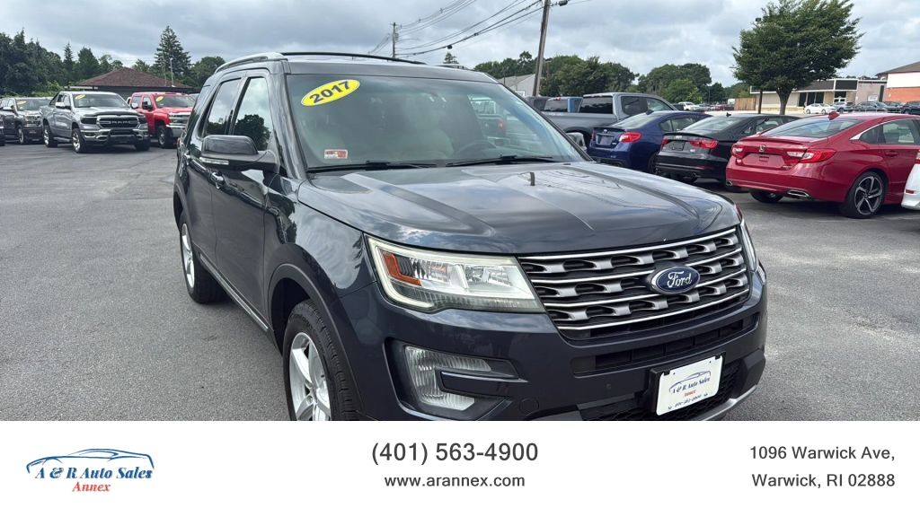 2017 FORD Explorer