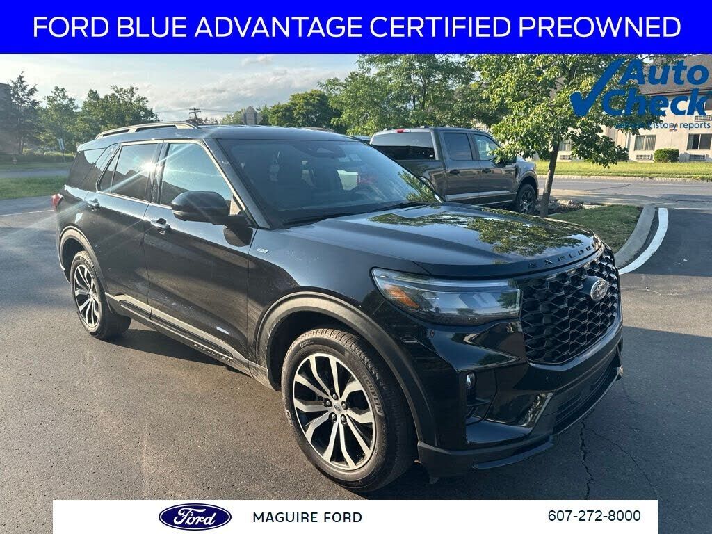 2025 FORD Explorer