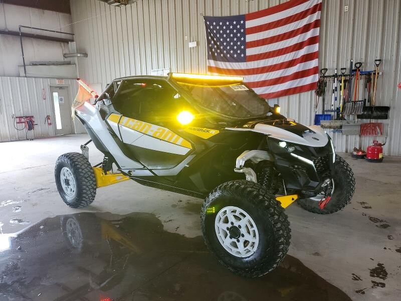 2024 CAN-AM Maverick R