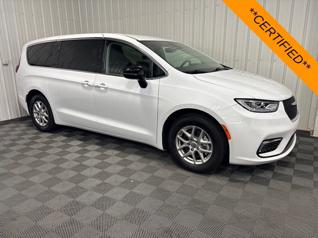 2024 CHRYSLER Pacifica