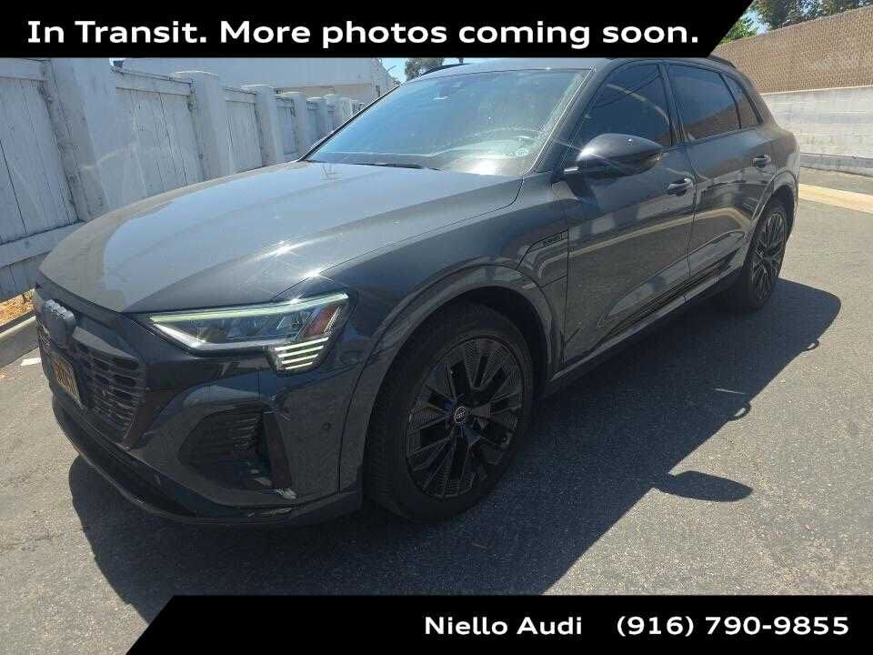 2024 AUDI Q8