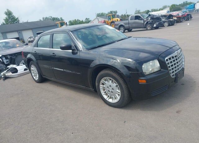 2005 CHRYSLER 300