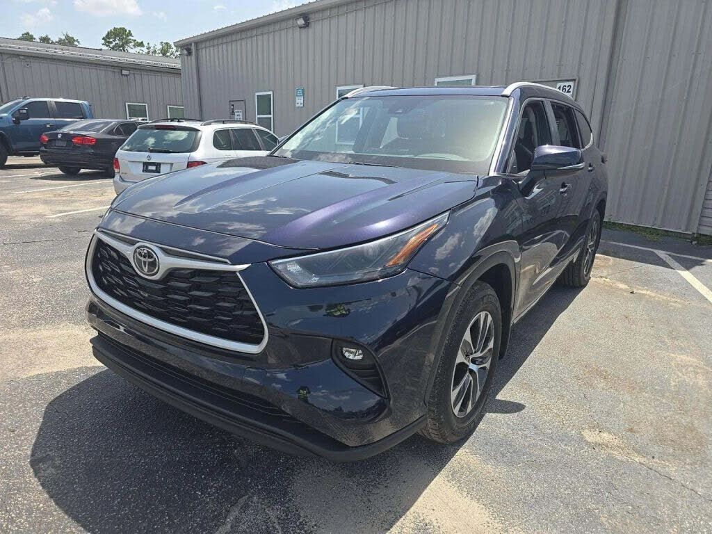 2025 TOYOTA Highlander