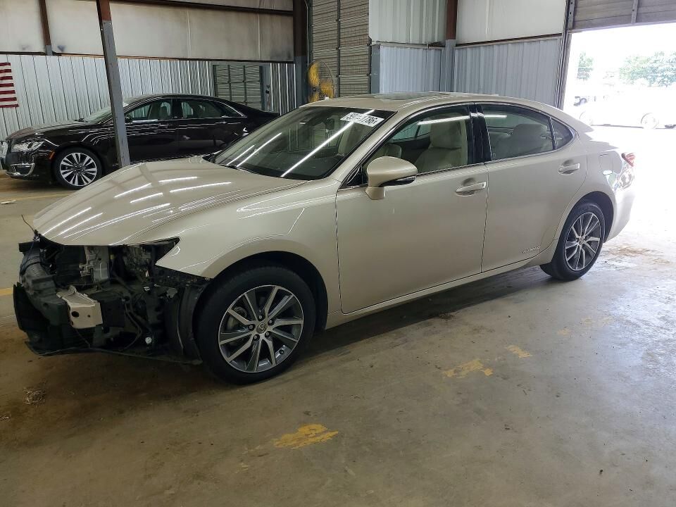 2017 LEXUS ES