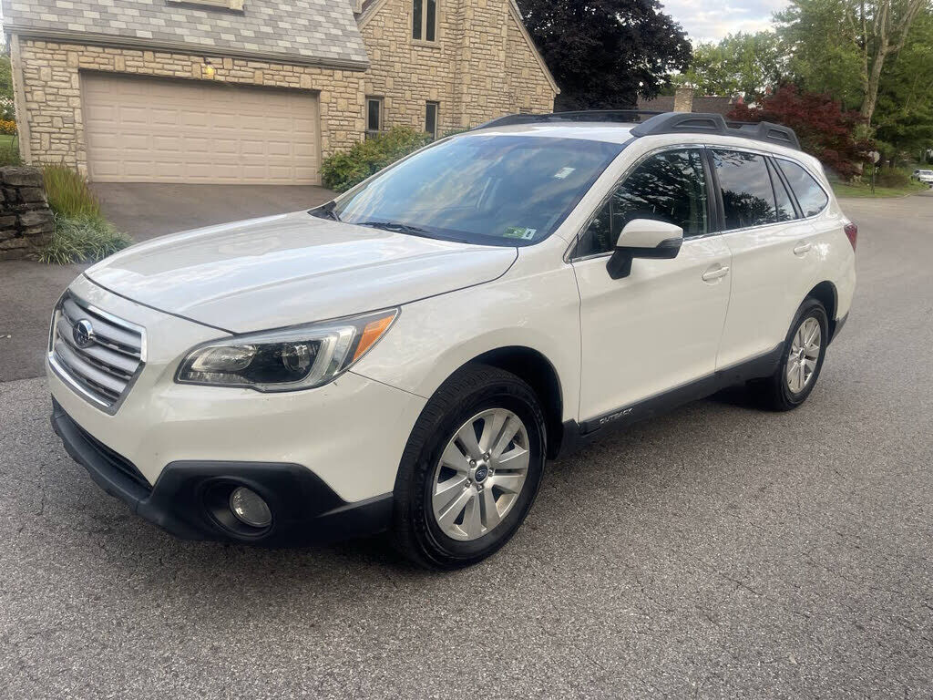 2017 SUBARU Outback