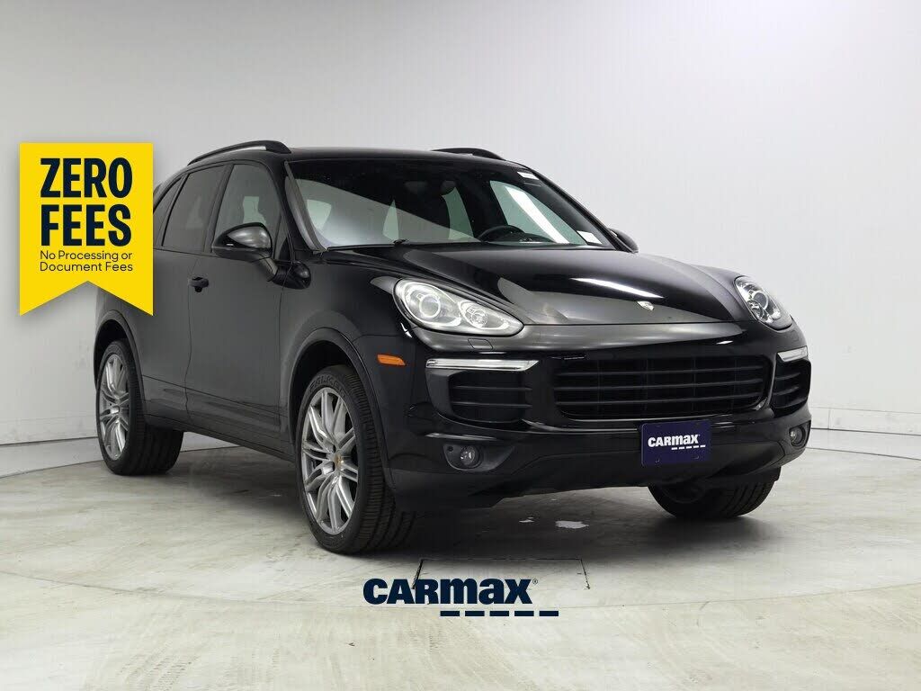 2017 PORSCHE Cayenne