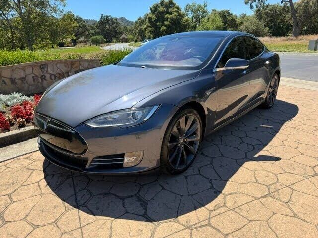 2014 TESLA Model S