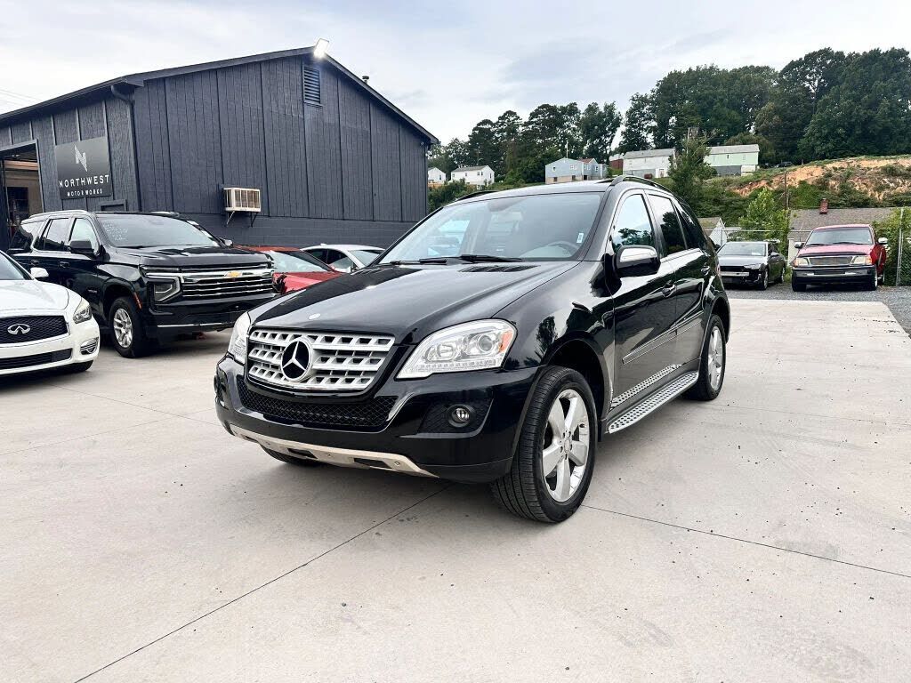 2010 MERCEDES-BENZ M-Class