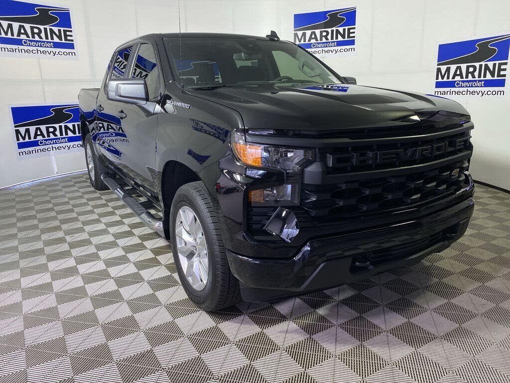2024 CHEVROLET Silverado