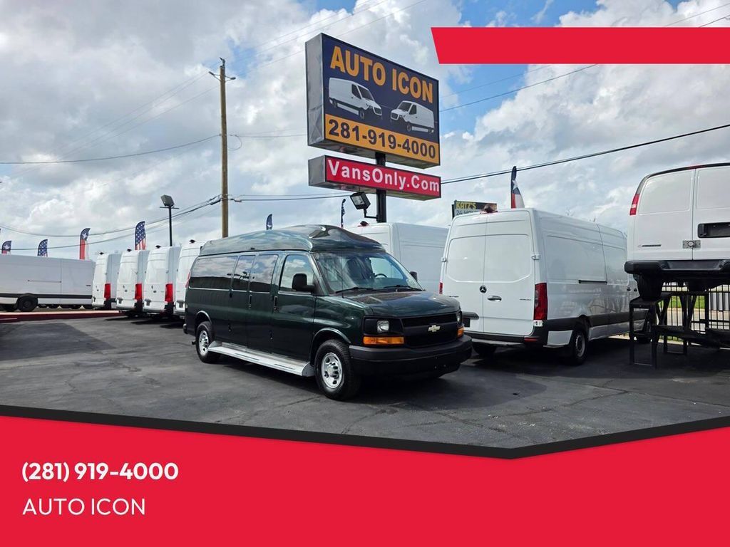 2011 CHEVROLET Express