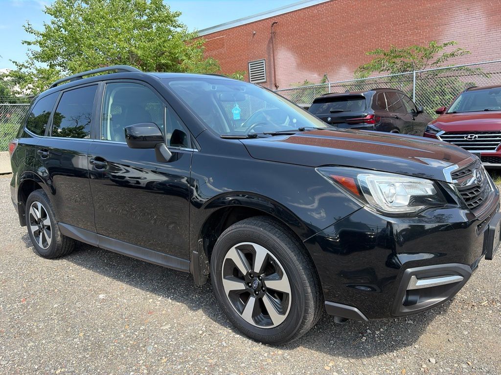 2017 SUBARU Forester