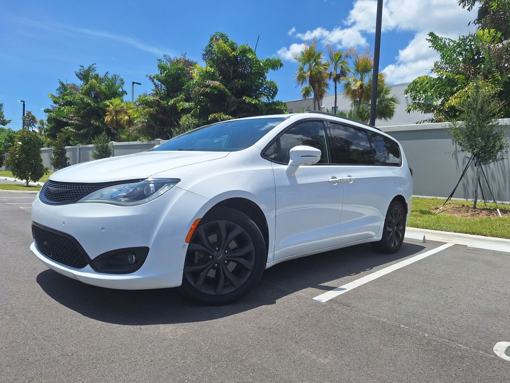 2020 CHRYSLER Pacifica