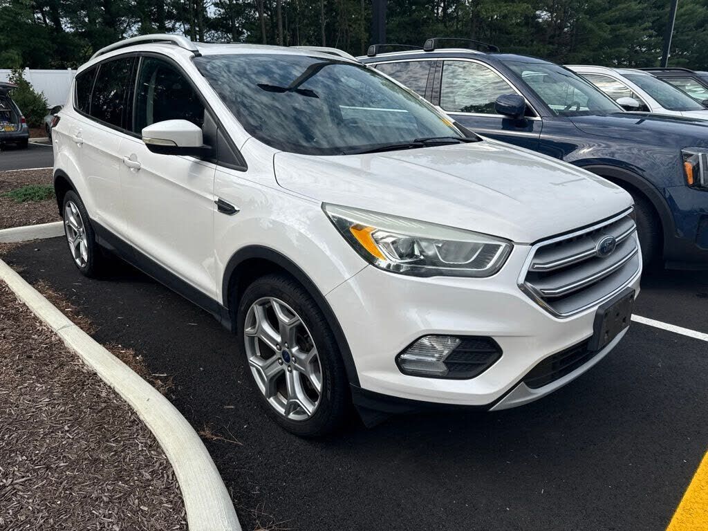 2017 FORD Escape