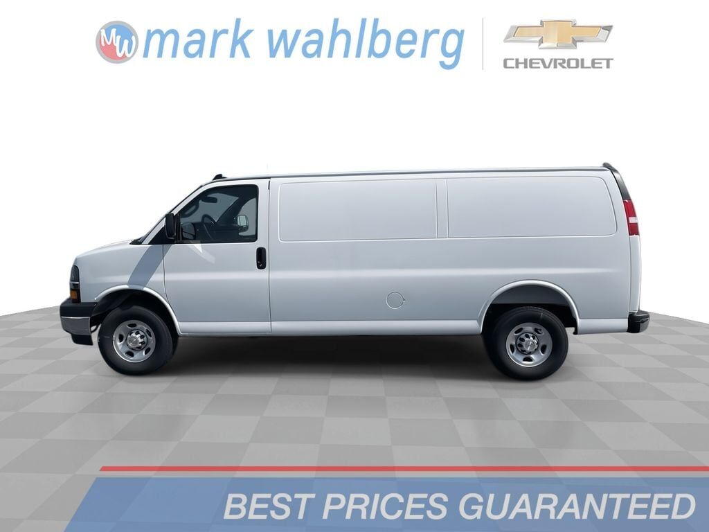 2025 CHEVROLET Express