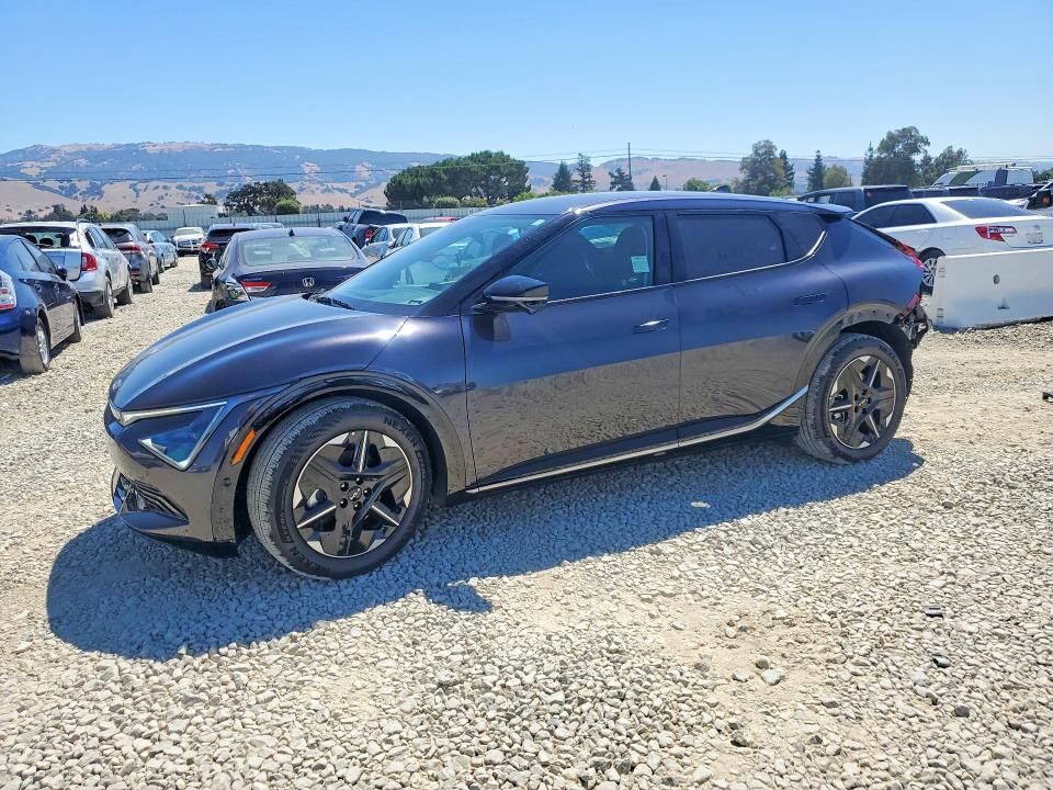 2025 KIA EV6