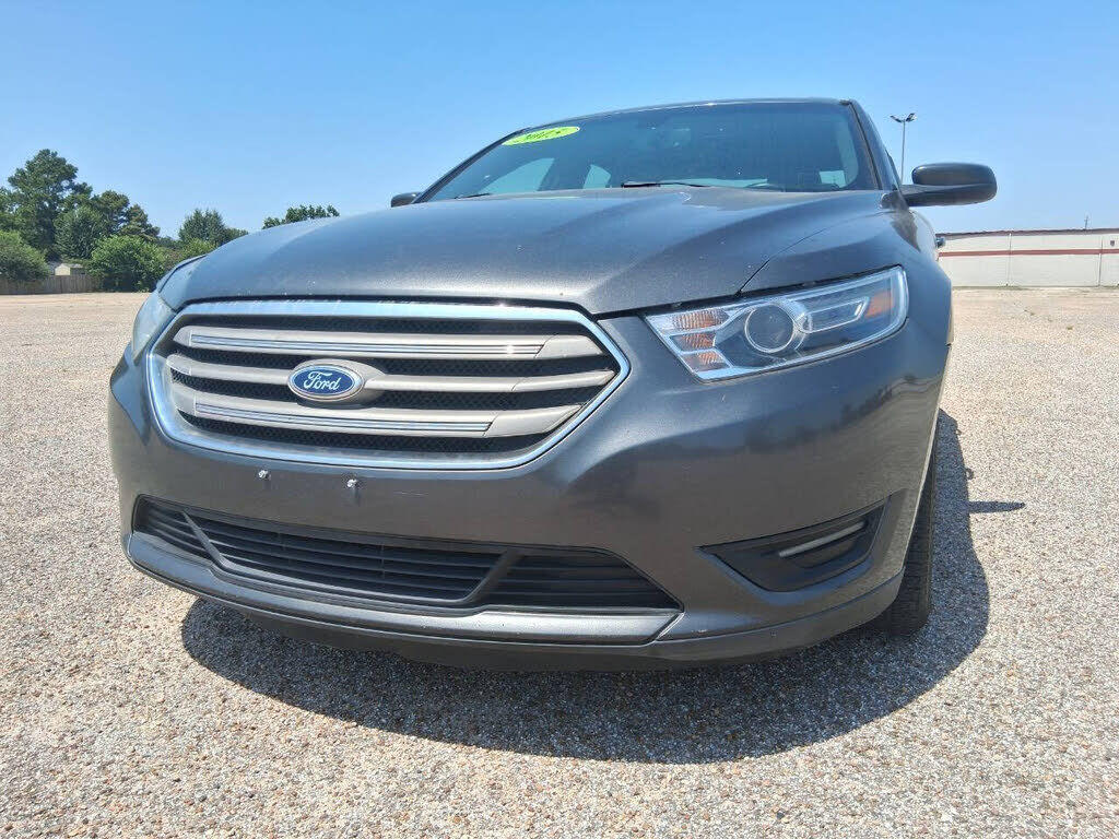 2015 FORD Taurus