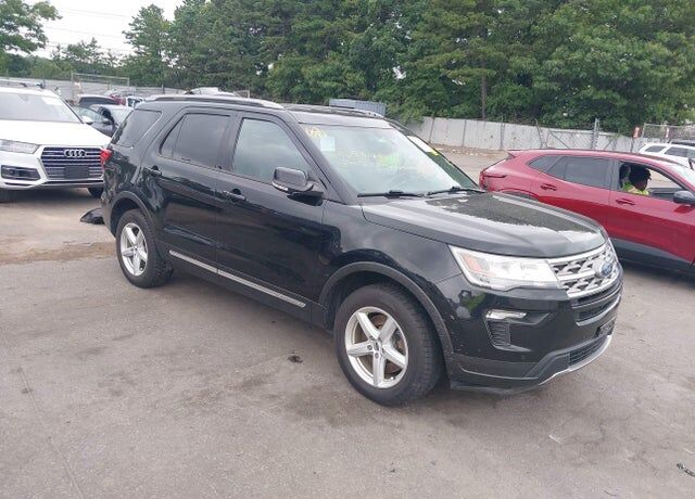2018 FORD Explorer