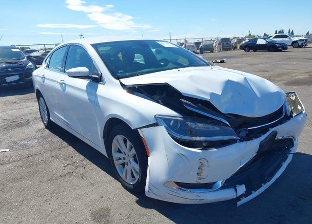 2016 CHRYSLER 200