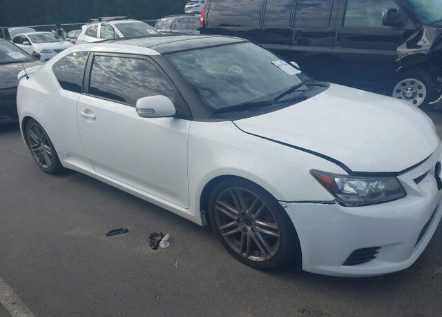 2013 TOYOTA SCION