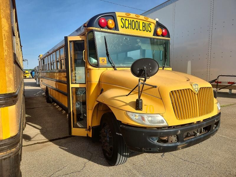 2014 IC BUS PB105