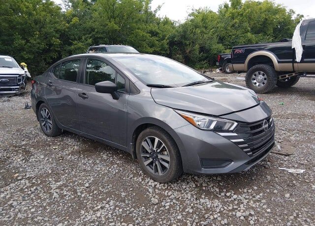 2023 NISSAN Versa